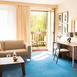 Savoy Ξενοδοχείο 4*