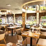 Hotel Savoy