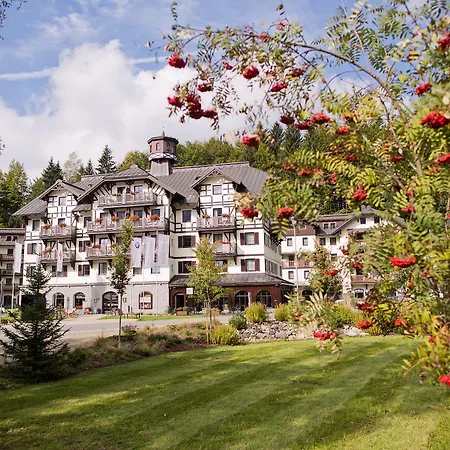 Savoy Hotel 4*